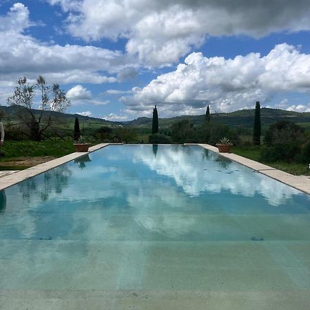 Agriturismo Le Sorbelle D'Orcia Con Piscina Pienza Bagian luar foto