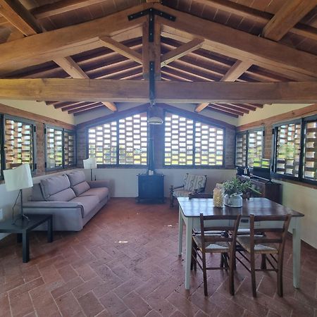 Agriturismo Le Sorbelle D'Orcia Con Piscina Pienza Bagian luar foto