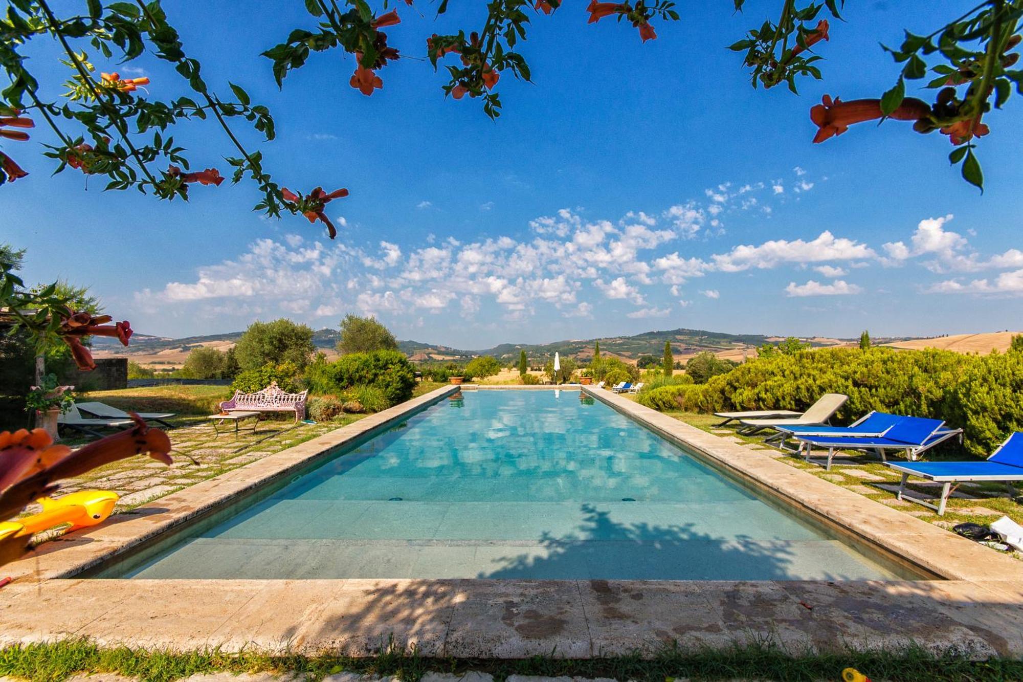 Agriturismo Le Sorbelle D'Orcia Con Piscina Pienza Bagian luar foto
