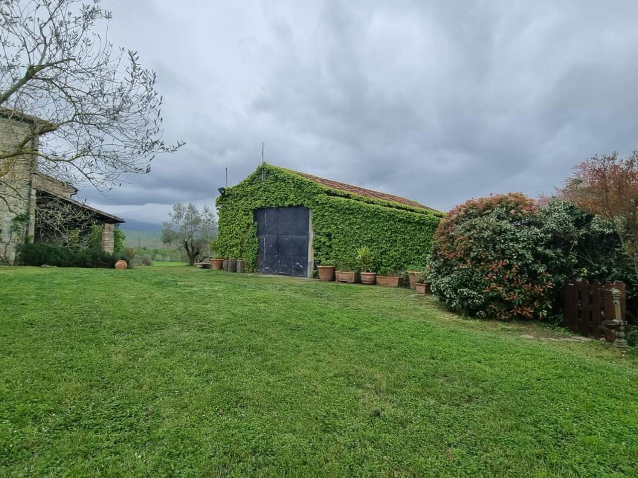 Agriturismo Le Sorbelle D'Orcia Con Piscina Pienza Bagian luar foto