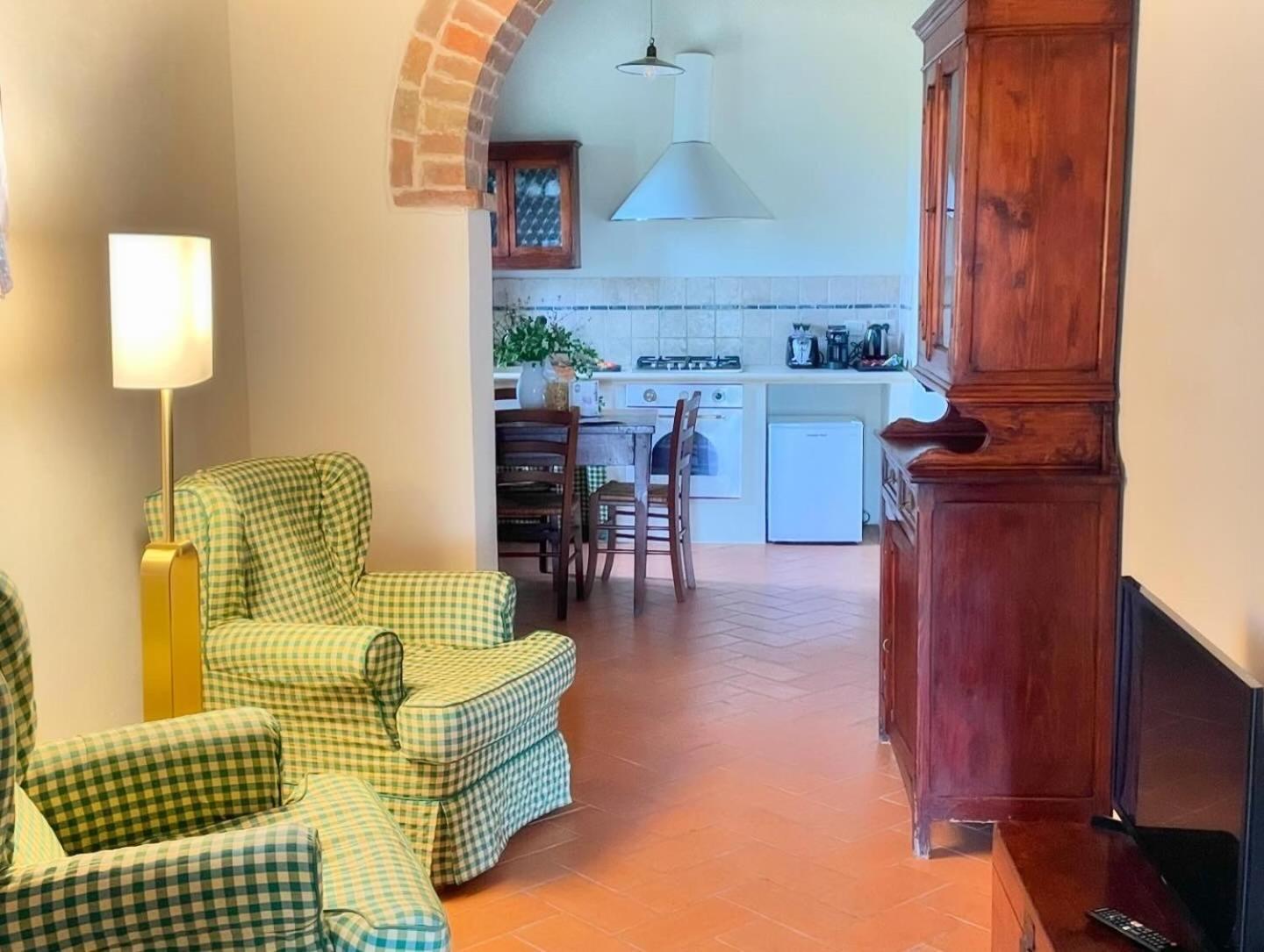 Agriturismo Le Sorbelle D'Orcia Con Piscina Pienza Bagian luar foto