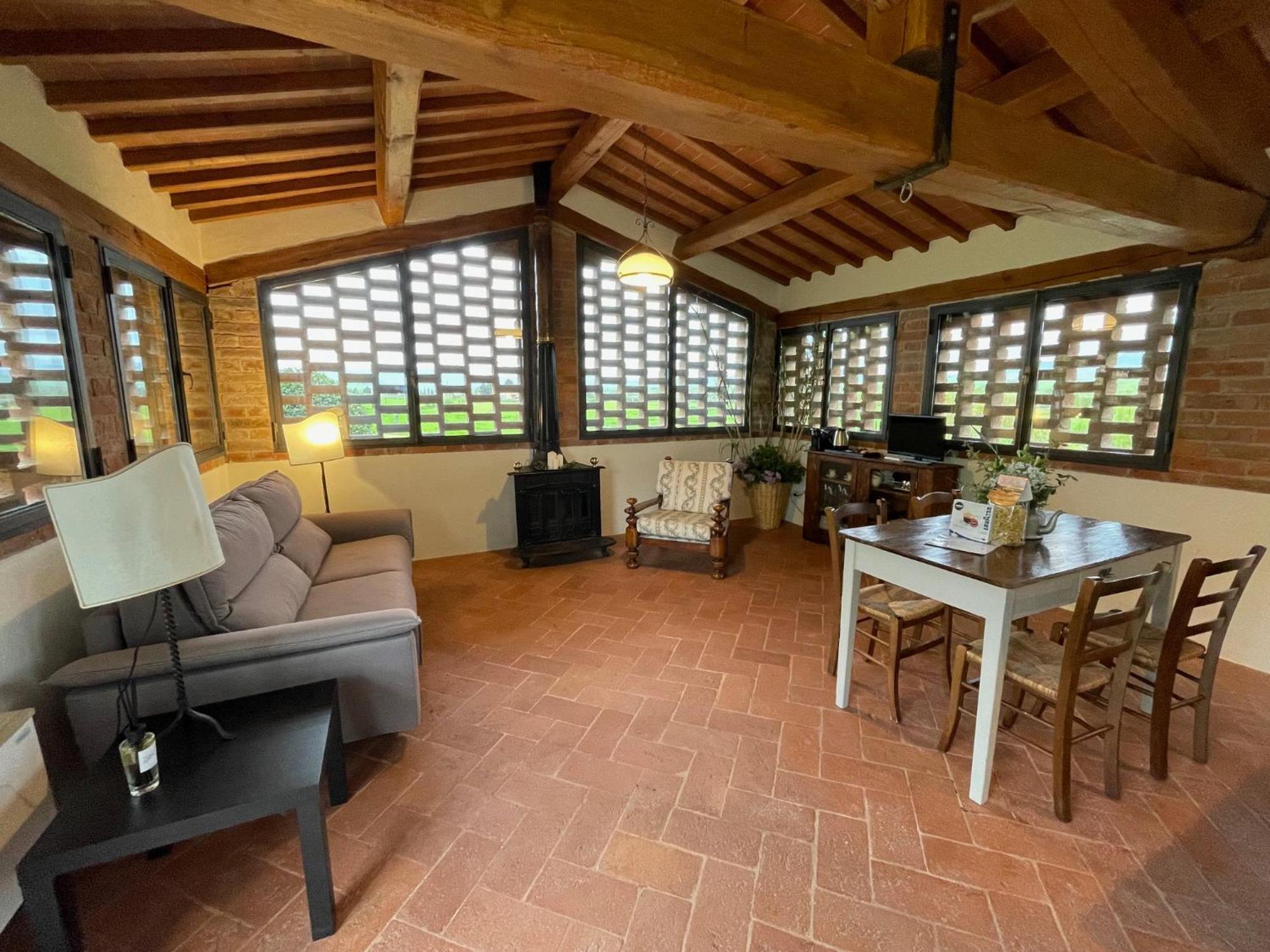 Agriturismo Le Sorbelle D'Orcia Con Piscina Pienza Bagian luar foto