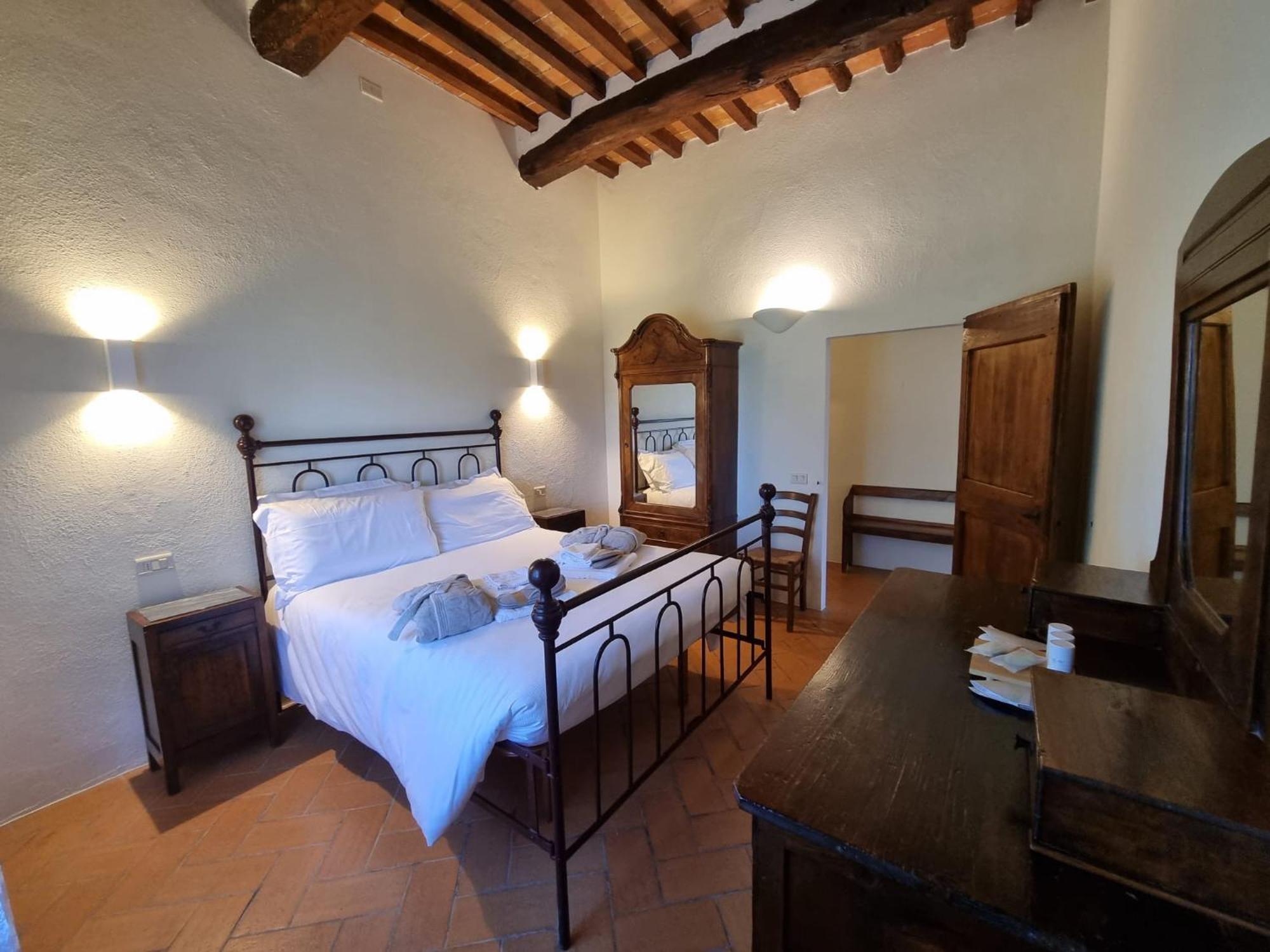 Agriturismo Le Sorbelle D'Orcia Con Piscina Pienza Bagian luar foto