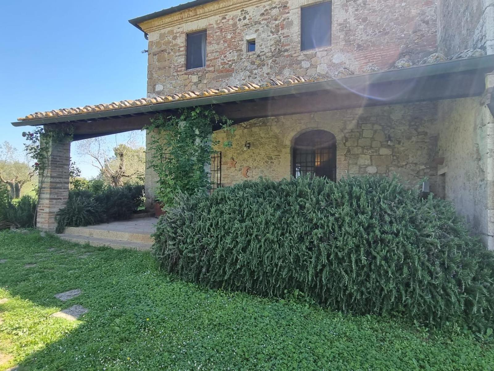 Agriturismo Le Sorbelle D'Orcia Con Piscina Pienza Bagian luar foto